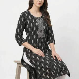 black kurti✨